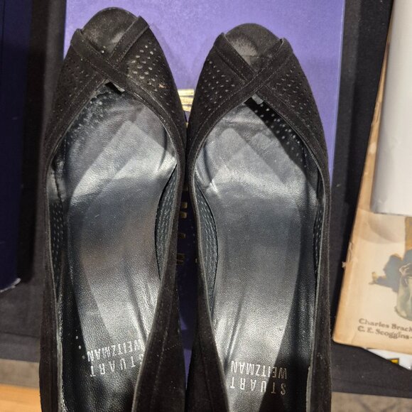 Stuart Weitzman NUINVITED Black Suede 2 inch heel Size 7 - Picture 3 of 6